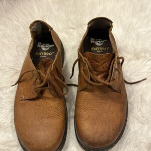 Dr. Martens brown soft leather comfort size 10 pre-owned.